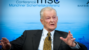 Fossil der Geopolitik Brzeziński: "Putin wie Hitler und Deutsche bereit zu Krieg gegen Russland"