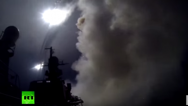 Video zeigt Raketenabschüsse der russischen Marine auf IS-Stellungen in Syrien