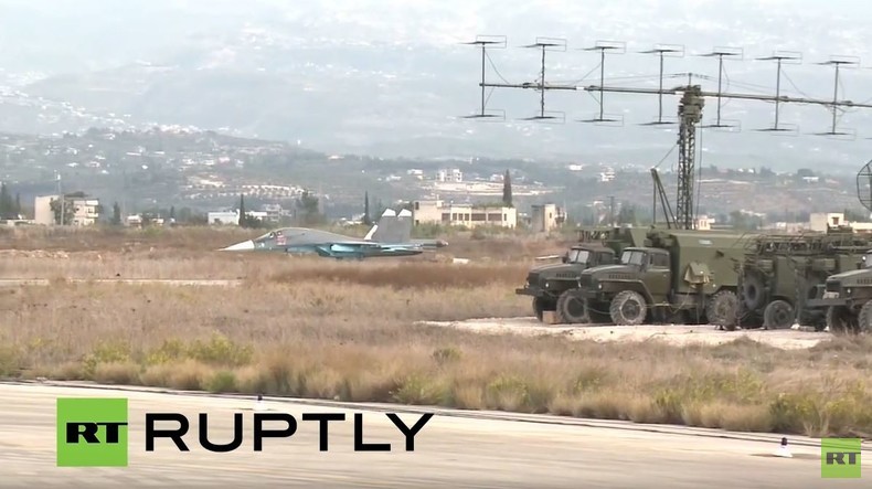 Live von der syrisch-russischen Luftwaffenbasis Hmeymim bei Latakia