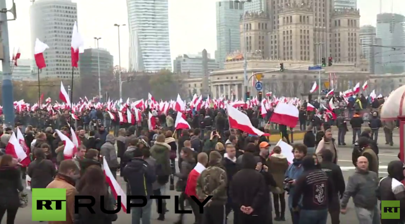 Live: Nationalisten marschieren zum Unabhängigkeitstag durch Warschau