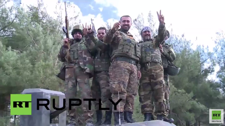 Syrien: Syrische Armee feiert Befreiung von Salma und dankt Russland für die Unterstützung