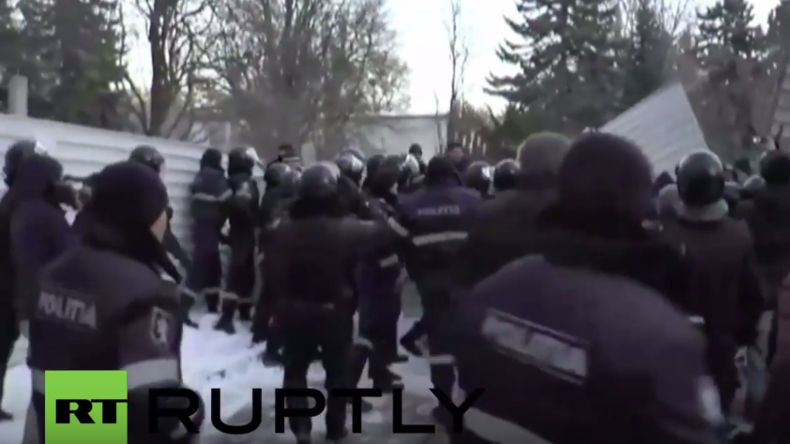 Umsturz-Stimmung in Moldawien: Protestler stürmen Parlament kurz nach Ministerpräsidents-Ernennung 