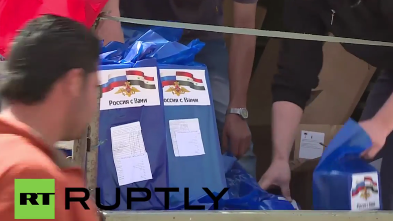 Syrien: Russische Soldaten liefern humanitäre Hilfe in der Provinz von Damaskus aus