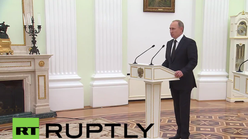 Live: Russlands Präsident Putin verleiht Auszeichnungen an russische Soldaten für Syrien-Einsatz
