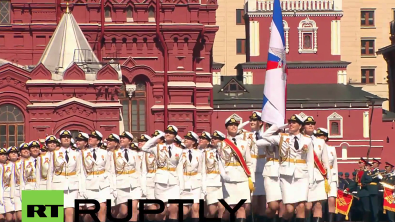 Russland: Weibliche Kadetten marschieren erstmals bei der Siegesparade in Moskau mit