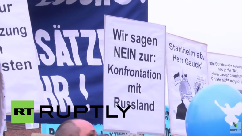Live: "Die Waffen nieder!" -  Demonstration für Frieden in Berlin