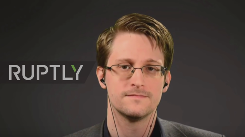 Live: Snowden erhält Ossietzky-Preis für Meinungsfreiheit und beantwortet Fragen per Videoschalte