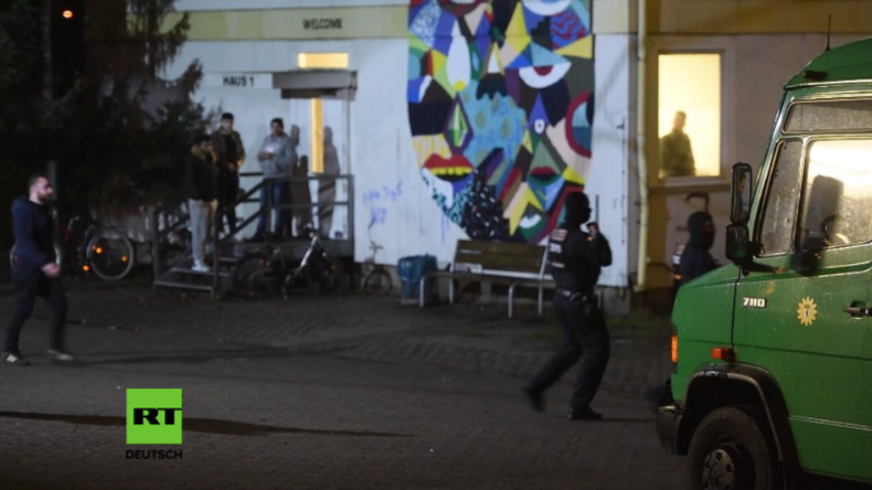 Auf der Suche nach Amris Hintermännern – Razzia in Flüchtlingsheim nach Terrorangriff in Berlin