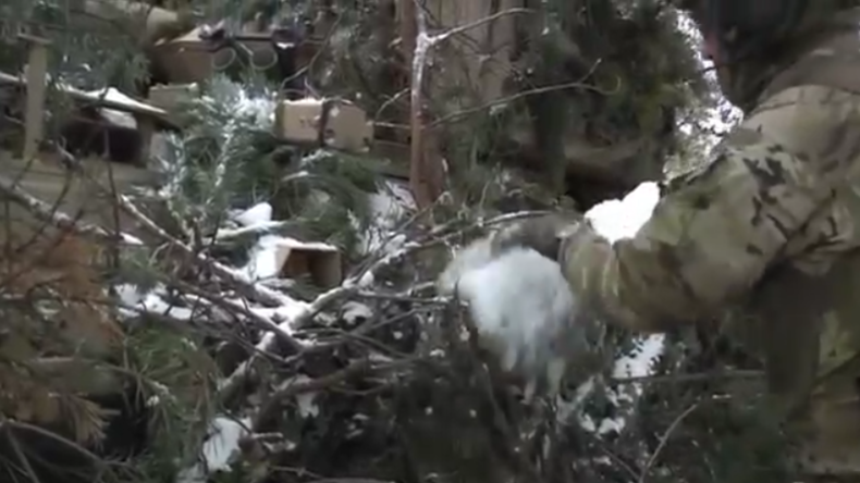 Ein paar Tannenzweige und eine Prise Schnee: So tarnt die US-Army ihre Wüstenpanzer in Polen