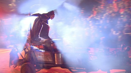 Einmal in Russland: Nachtwölfe, der Weihnachtsmann und das etwas andere Neujahrsfest
