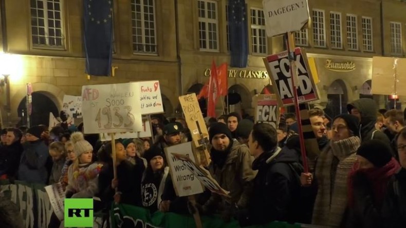 Proteste gegen Frauke Petry beim AfD Neujahrsempfang in Münster 