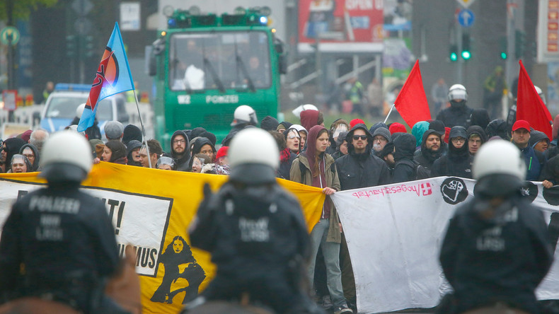 LIVE: Proteste gegen AfD-Parteitag in Köln