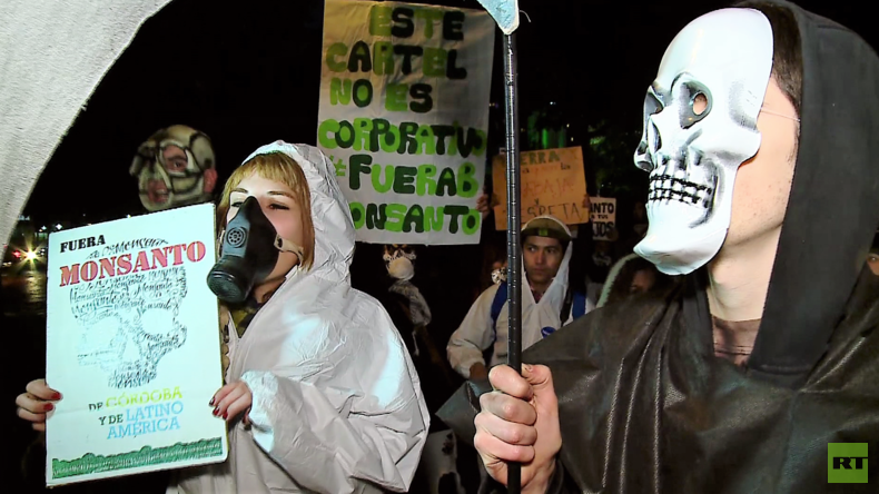 "Argentinien ohne Landwirtschaftsgifte" - Hunderte protestieren in Buenos-Aires gegen Monsanto 