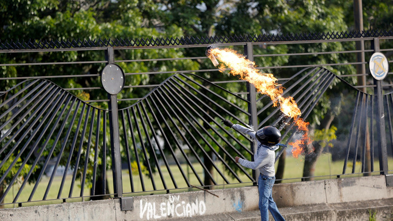 Venezuela: Nationalgarde verteidigt Militärbasis gegen Demonstranten