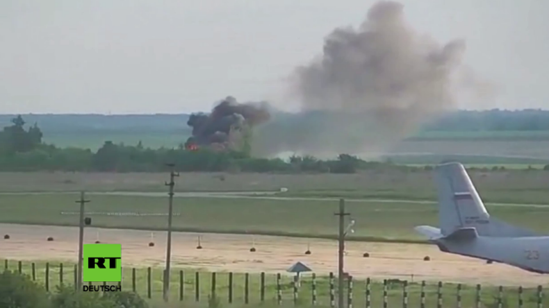 Russland: Video von Absturz eines Militärflugzeugs des Typs AN-26 aufgetaucht