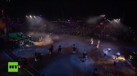 Beeindruckende Show der russischen "Nachtwölfe" in Sewastopol