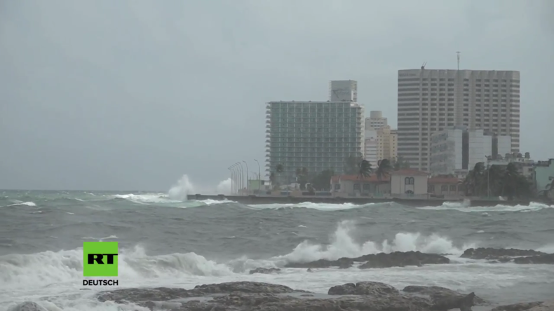 Kuba: Hurrikan "Irma" hämmert auf Havannas Wahrzeichen ein