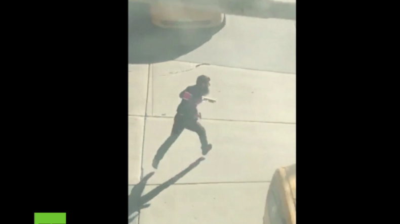 New York: Fußgängerin filmt Attentäter auf der Flucht und seine Ergreifung