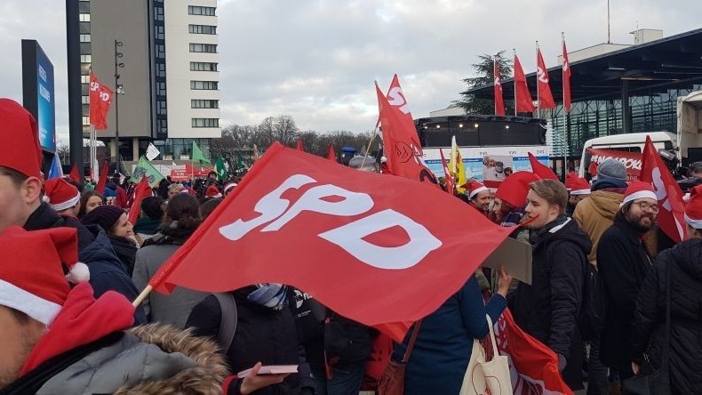 „Ja“ zur GroKo: Der SPD-Parteitag in Bonn im Überblick