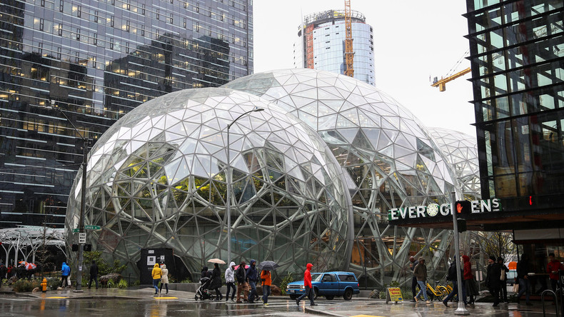Amazon tut sich mit zwei US-Riesenkonzernen zusammen, um eigene Krankenkasse zu gründen