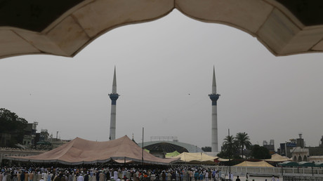 Muslimische Geistliche Pakistans erteilen Fatwa, die Selbstmordanschläge verbietet