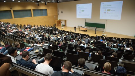 Früher Topjob, mittlerweile prekär: Das Leiden junger Akademiker