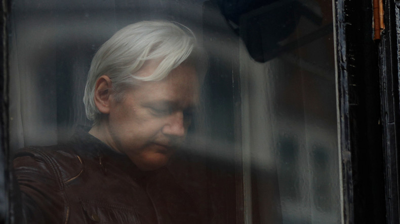 LIVE vor dem Westminster Magistrates' Court: Britisches Gericht verhandelt Assanges Haftbefehl