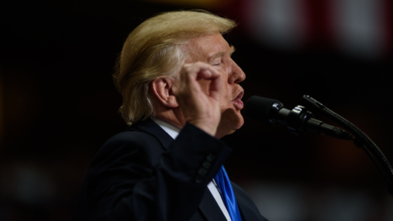 LIVE: Trump hält Rede auf der CPAC 2018  