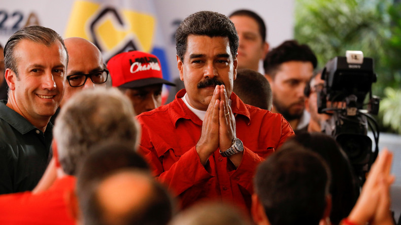 Nicolás Maduro lässt sich offiziell als Präsidentschaftskandidat eintragen
