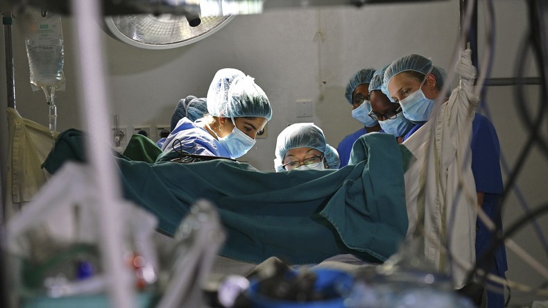 Hirn-OP bei falschem Patienten in Kenia - Mitarbeiter suspendiert 