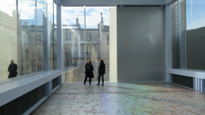 Luxuskaufhaus Lafayette weiht Kunststiftung in Paris ein 