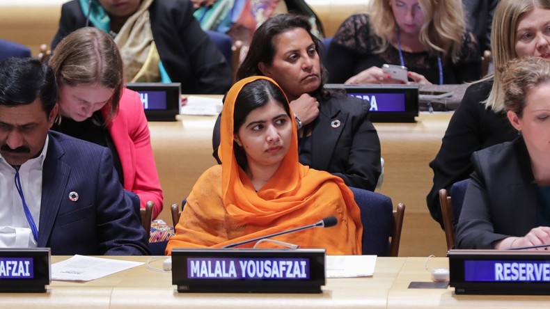 Friedensnobelpreisträgerin Malala Yousafzai sechs Jahre nach dem Anschlag auf sie wieder in Pakistan