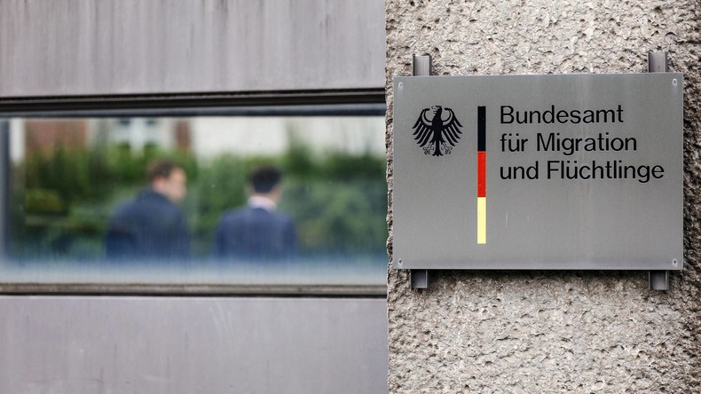 Mehr als 1.000 türkische Beamte und deren Familienangehörige beantragen Asyl in Deutschland