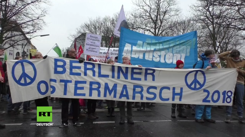 Deutschland: Berliner Ostermarsch ruft zum Weltfrieden auf