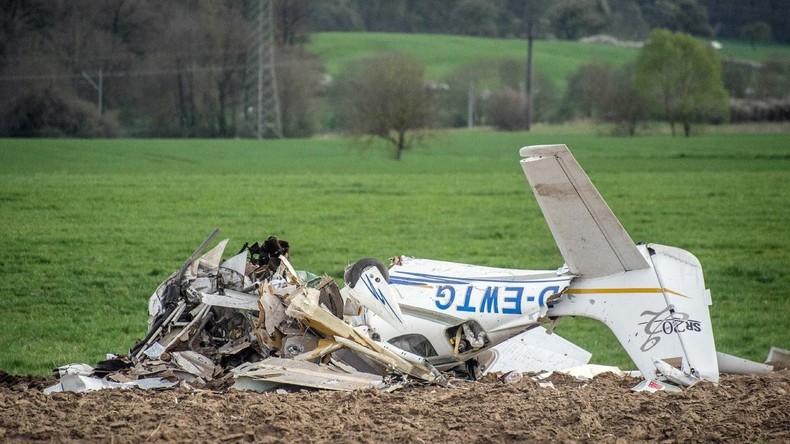 Mindestens zwei Tote bei Zusammenstoß von Kleinflugzeugen in Baden-Württemberg