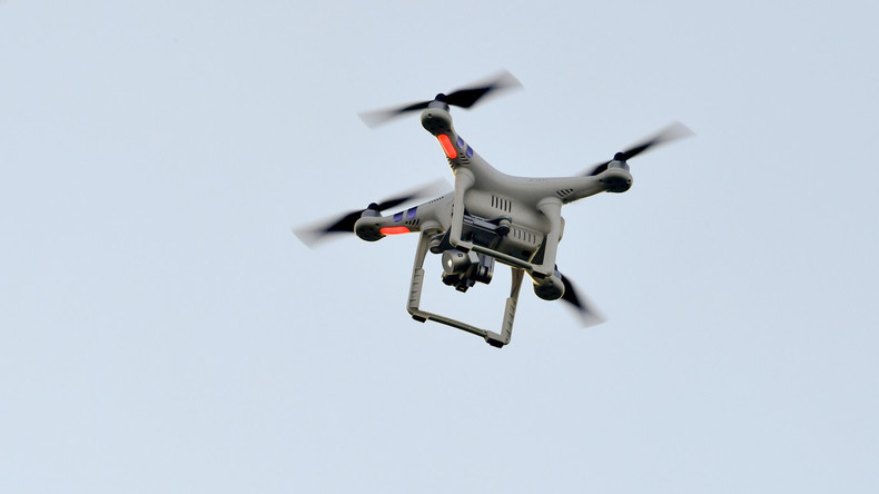 Den Nagel zum Glück nicht auf den Kopf getroffen: Drohne greift Menschen in Thüringen an