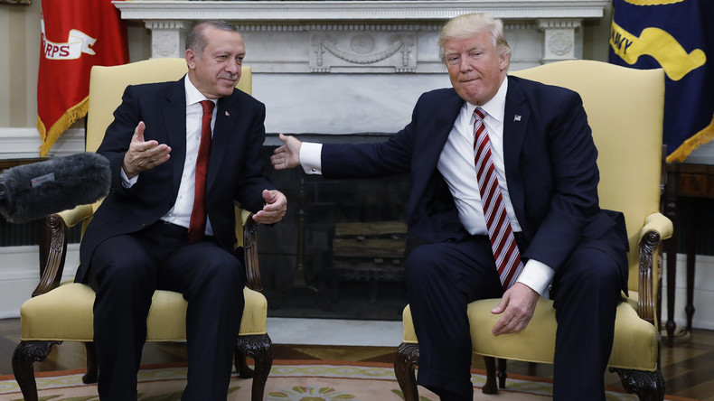 "Wir liefern euch keine F-35" - USA drohen Türkei wegen Kooperation mit Russland in Syrien