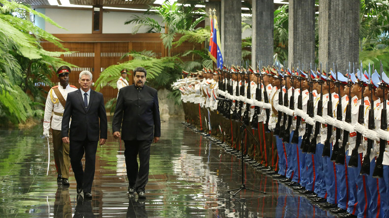 Erster Akt als Kubas Präsident: Miguel Díaz-Canel empfängt Nicolás Maduro