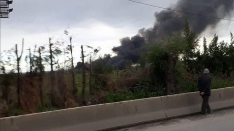 Militärflugzeug mit bis zu 200 Menschen an Bord in Algerien abgestürzt