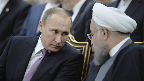 Verlängerung von "Öl für Waren" - Wie sich Russland und Iran des US-Dollars entledigen
