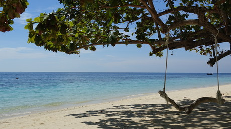 Berühmter Strand in Thailand nach Hai-Attacke auf Touristen geschlossen