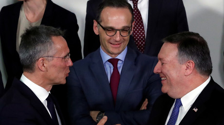 Bundesaußenminister Maas sagt NATO Erhöhung der Militärausgaben zu