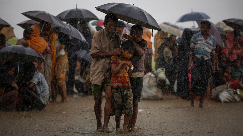 Monsun ramponiert Flüchtlingszelte der Rohingya in Bangladesch