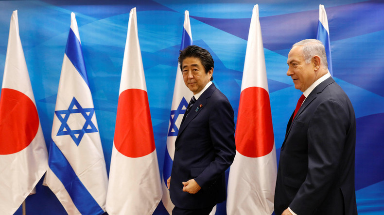 Wo der Schuh drückt: Netanjahu serviert Japans Premierminister Dessert und löst heftige Kritik aus 