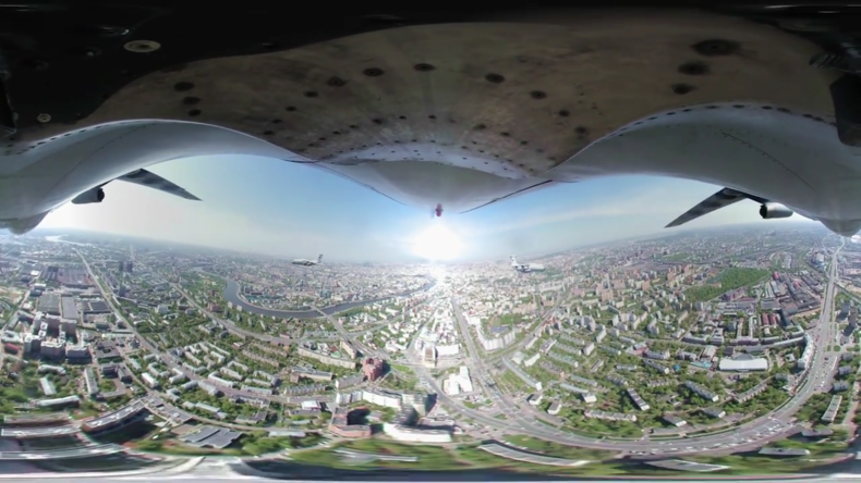 Siegesparade Moskau 2: Ein Flug mit der legendären IL-76 während der Paradenprobe (360°-Video)