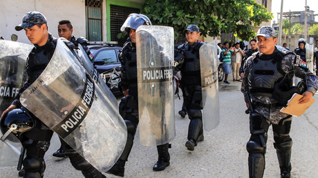 113 falsche Polizisten in Mexiko festgenommen