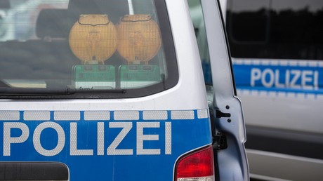 Präventive Maßnahmen: Polizei schraubt aus Angst vor Dieben Nummernschilder ab