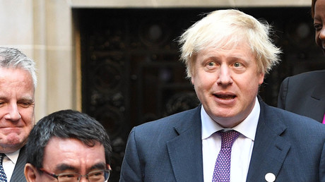 "Russland unfähig, bösartigen Aktivitäten zu widerstehen": Johnson fällt auf Telefonstreich herein