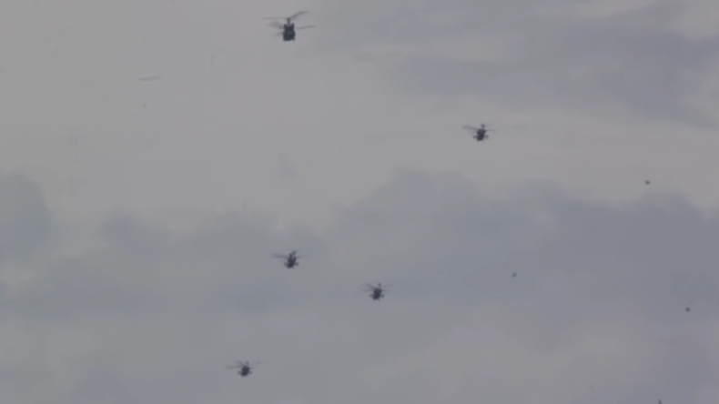 Exklusiv: Zahlreiche US-amerikanische Hubschrauber über Sachsen gefilmt 