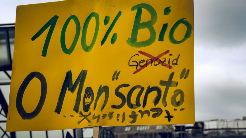 Experten: "Auch Flucht unter die Fittiche Bayers wird Monsanto nicht rehabilitieren"